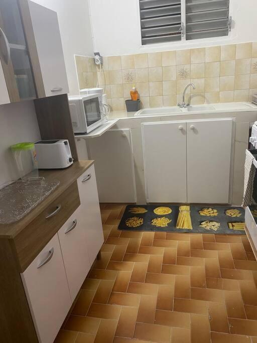 Appartement A Proximite De La Plage Du Bourg ! แซนต์-อาน ภายนอก รูปภาพ